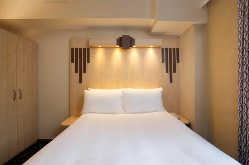 Habitación Doble del hotel Tavistock. Foto 1