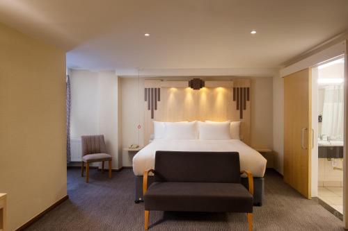 Habitación Familiar adaptada para personas de movilidad reducida del hotel Tavistock. Foto 2