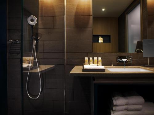 Habitación Doble Clásica - 2 camas del hotel Pullman London St Pancras. Foto 18