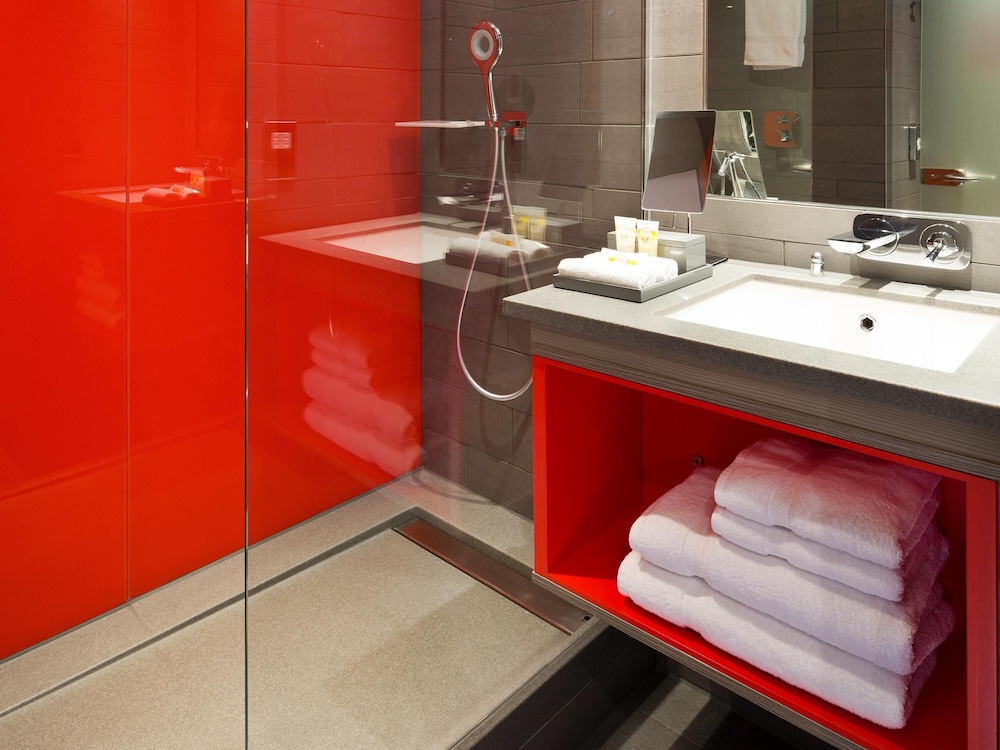 Habitación clásica, 2 camas individuales del hotel Pullman London St Pancras. Foto 5
