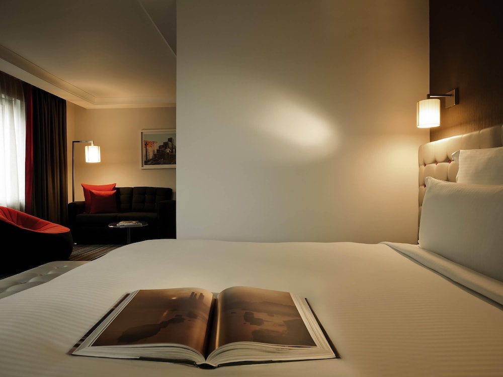Suite junior, 1 cama de matrimonio grande del hotel Pullman London St Pancras