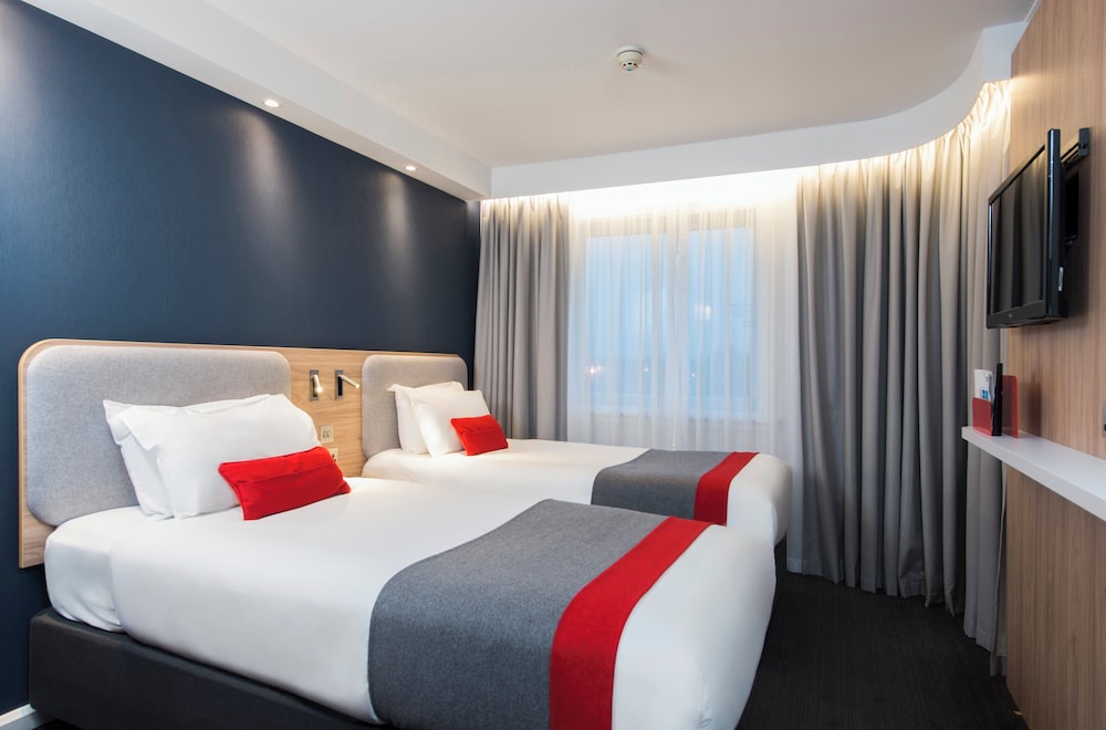 Habitación estándar, 2 camas individuales del hotel Holiday Inn Express London Hammersmith. Foto 9