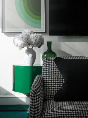 Suite Prestige con sala de estar independiente y vistas a Waterloo Place o al centro comercial Pall Mall - Cama extragrande del hotel Sofitel St James London. Foto 11