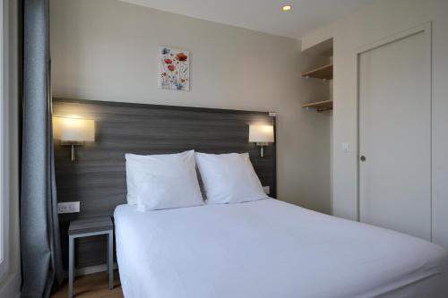 Habitación Doble del hotel Hipotel Paris Voltaire Bastille. Foto 6