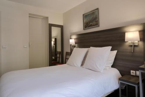 Habitación Doble del hotel Hipotel Paris Voltaire Bastille. Foto 11