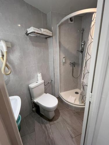 Habitación Doble del hotel Hipotel Paris Voltaire Bastille. Foto 11