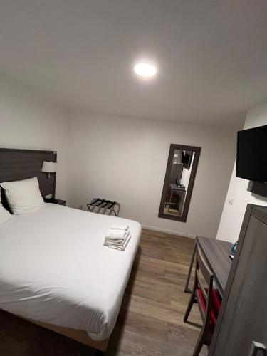 Habitación Individual del hotel Hipotel Paris Voltaire Bastille. Foto 14