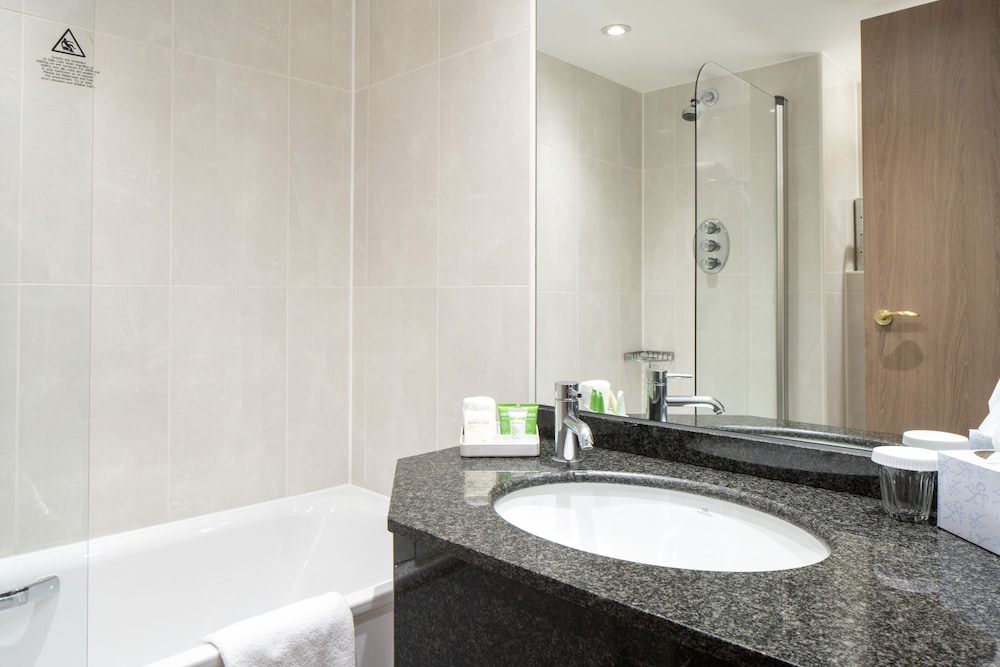 Habitación Deluxe con 2 camas individuales del hotel Danubius Regents Park. Foto 3
