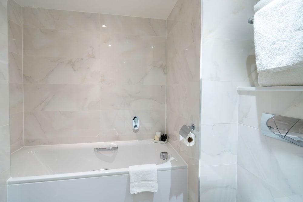 Habitación Deluxe doble del hotel Danubius Regents Park. Foto 1