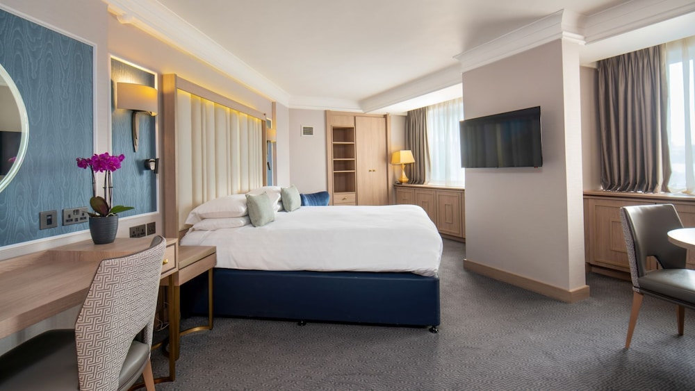 Suite Junior Deluxe del hotel Danubius Regents Park. Foto 1