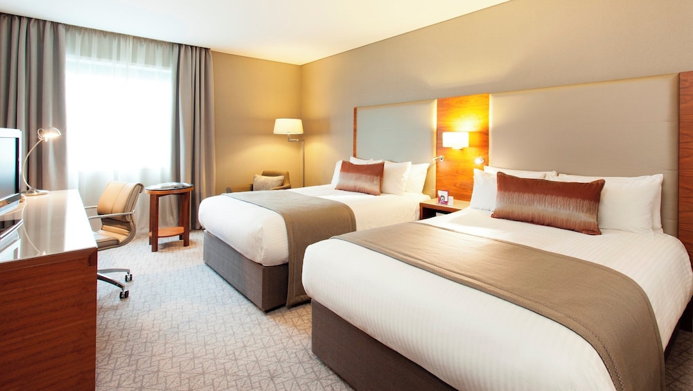 Habitación estándar, 2 camas dobles (mini nevera) del hotel Crowne Plaza London - Docklands, An Ihg. Foto 18