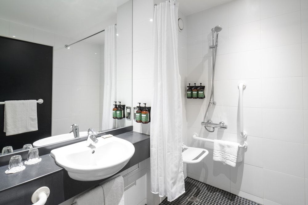 Habitación estándar, 1 cama doble, accesible para personas con discapacidad del hotel Crowne Plaza London - Docklands, An Ihg. Foto 6