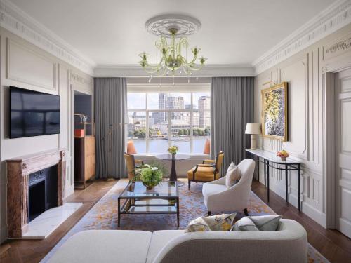 Suite con vistas al río del hotel The Savoy