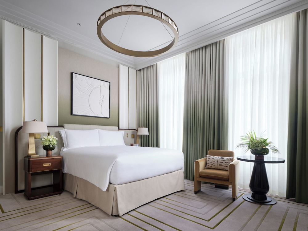Habitación Deluxe, 1 cama de matrimonio grande (333sf, 31sm) del hotel The Savoy