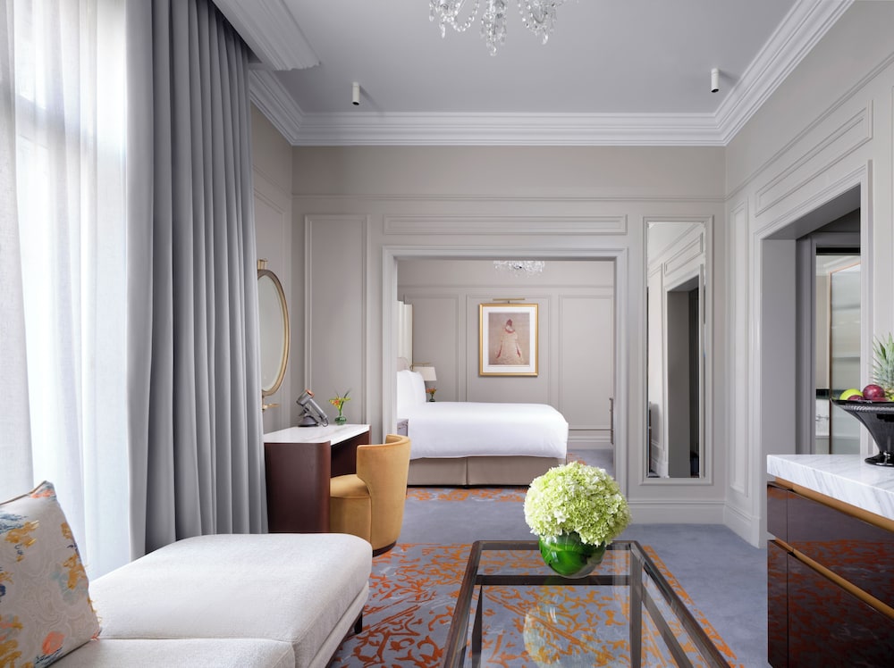 Suite junior, 1 cama de matrimonio grande, vistas al río (387sf, 36sm) del hotel The Savoy