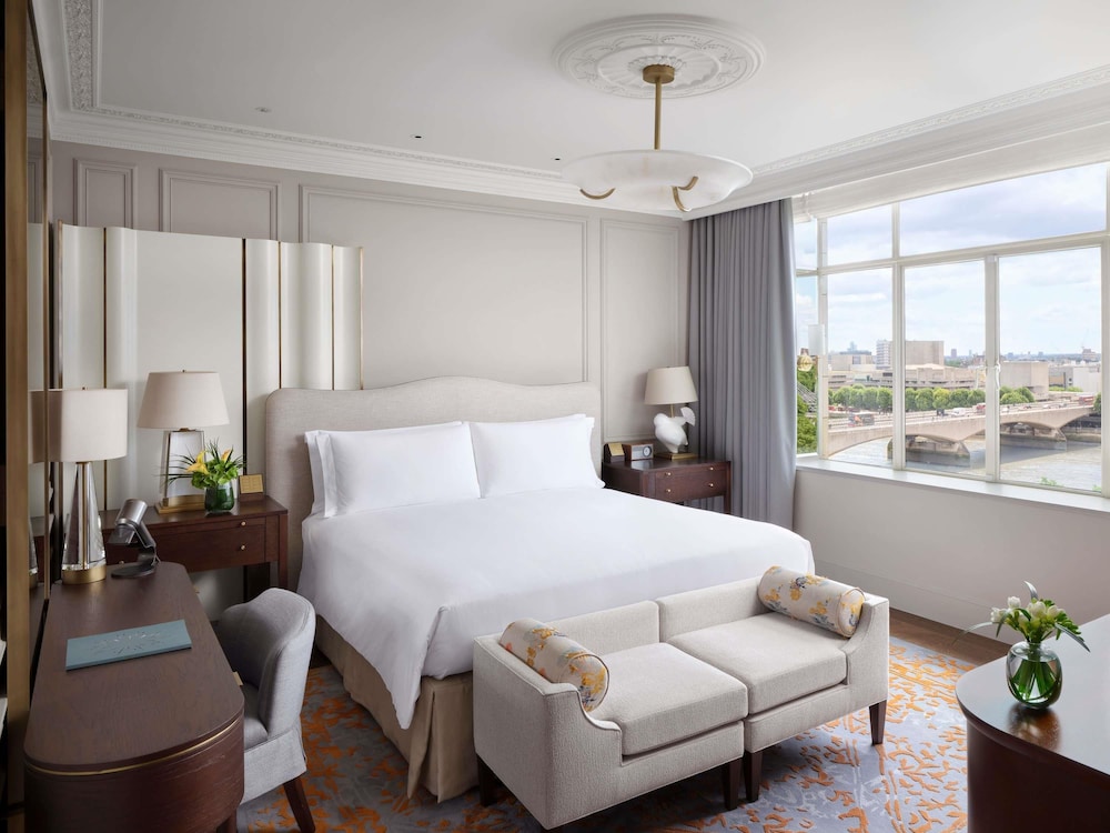 Suite, 1 Bedroom, River view (656sf, 61sm) del hotel The Savoy. Foto 6