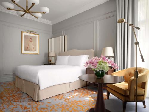 Habitación Deluxe King del hotel The Savoy