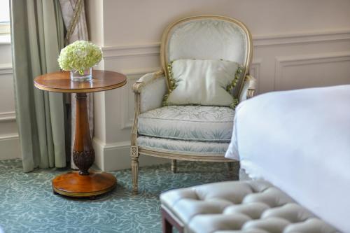 Habitación Heritage Luxury King del hotel The Savoy