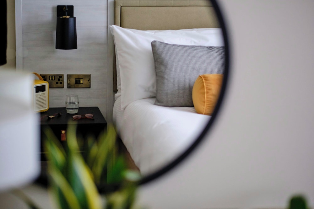 Habitación clásica, 1 cama de matrimonio grande del hotel The Clermont London, Victoria. Foto 1