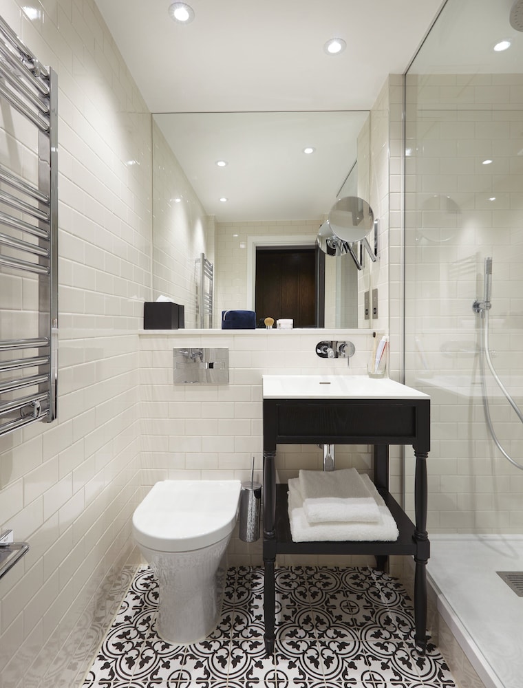 Habitación Deluxe, 1 cama de matrimonio grande del hotel The Clermont London, Victoria. Foto 4