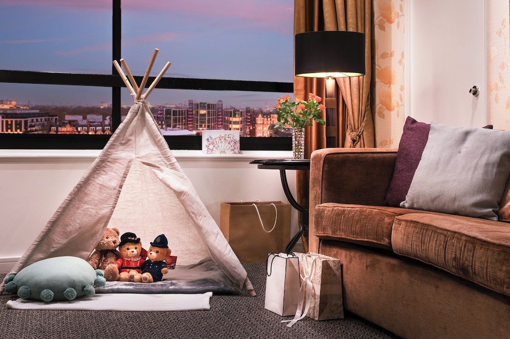 Habitación Club doble del hotel Millennium London Knightsbridge. Foto 1