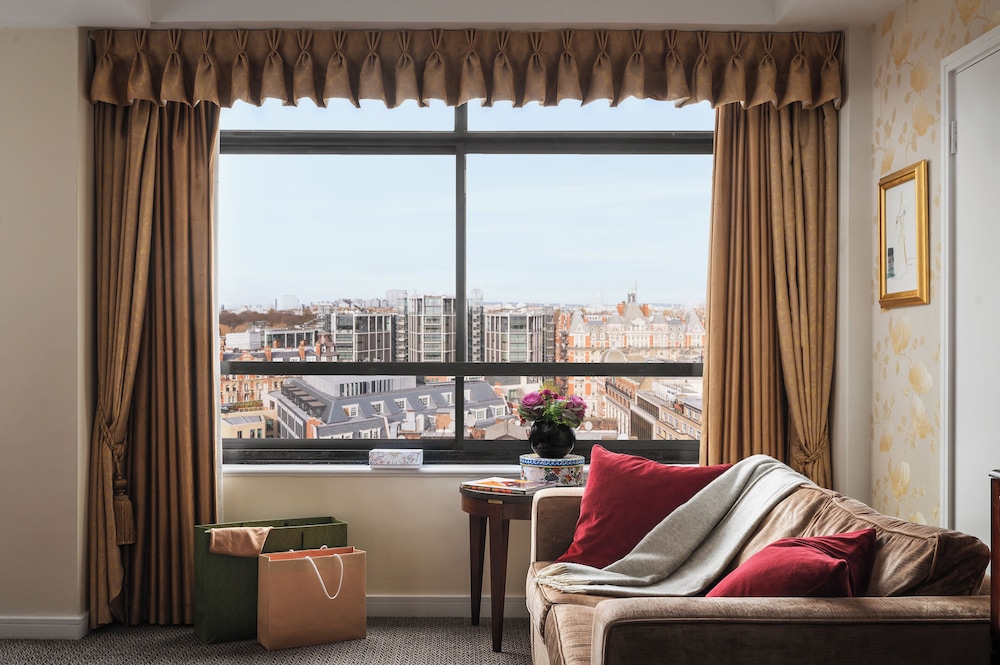 Habitación Club doble del hotel Millennium London Knightsbridge. Foto 2