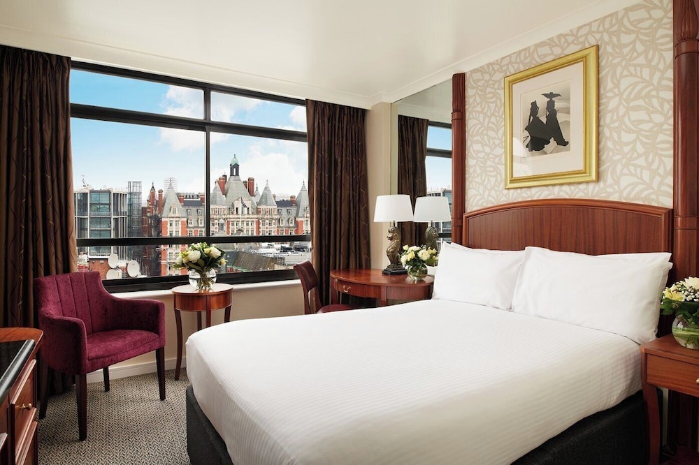 Habitación Club doble del hotel Millennium London Knightsbridge. Foto 4