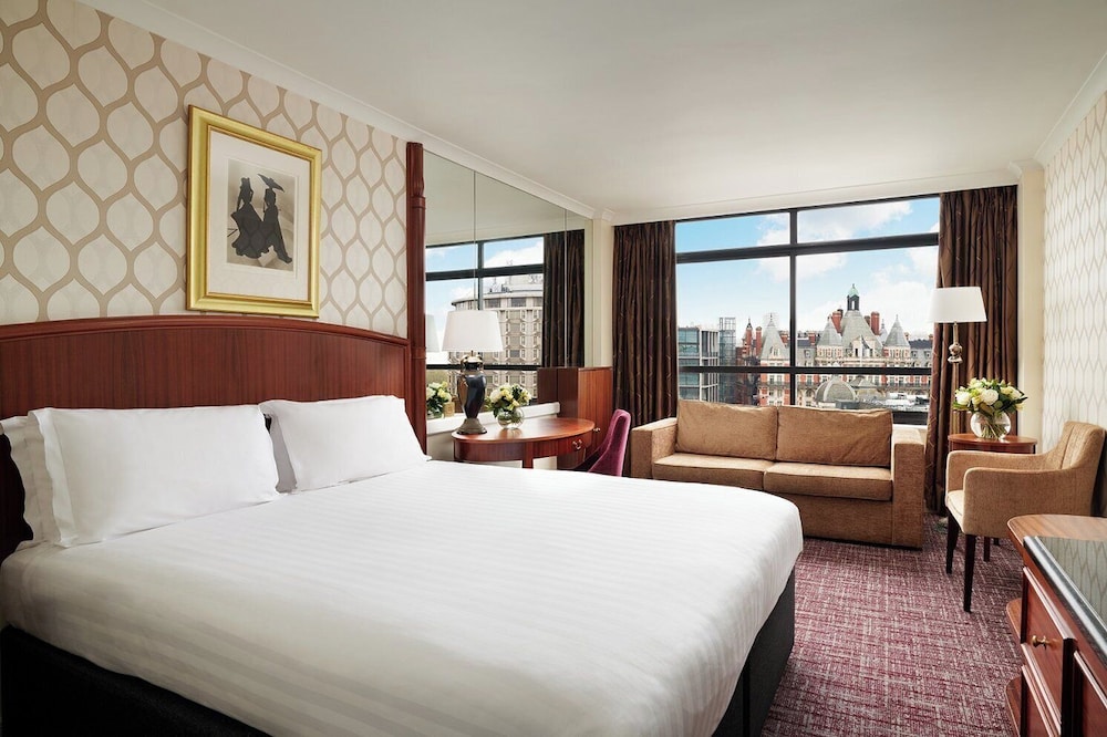 Habitación Club doble del hotel Millennium London Knightsbridge. Foto 11