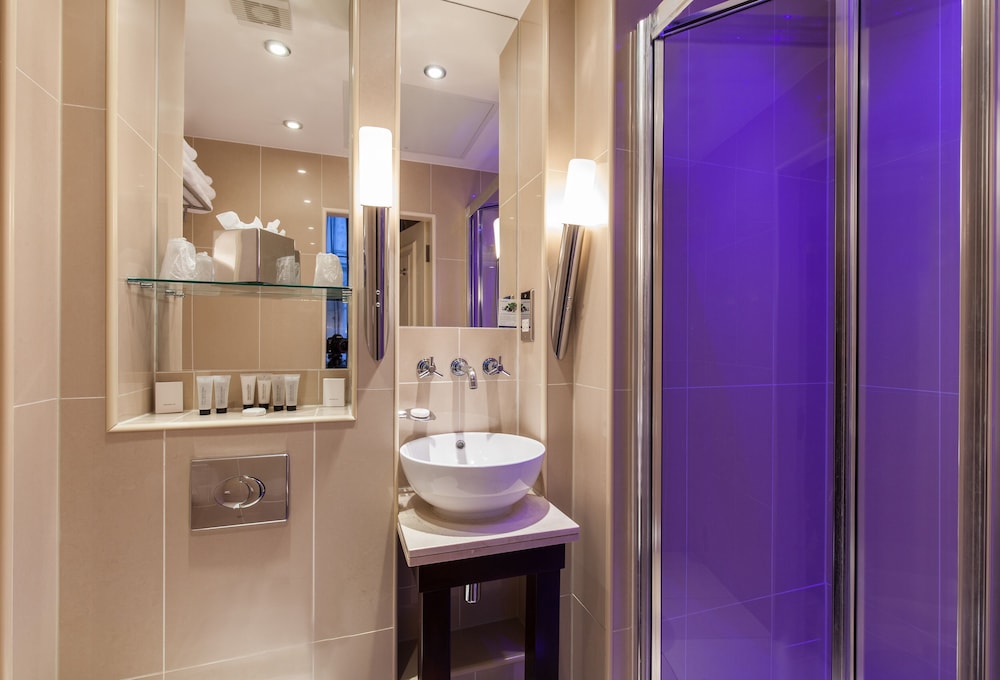 Habitación Club doble del hotel Park Grand Paddington Court. Foto 8