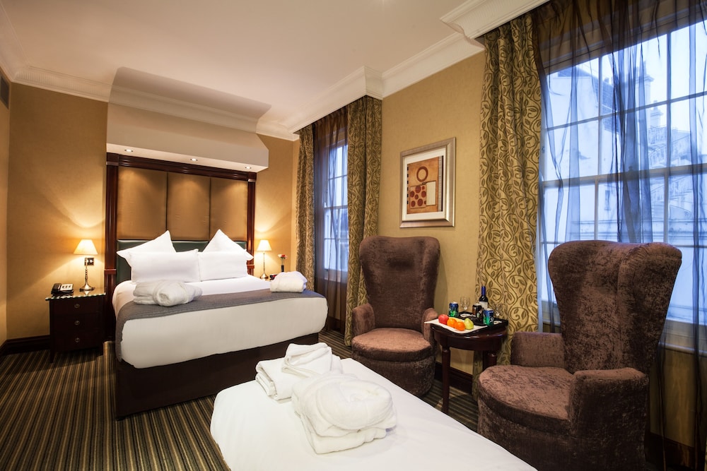 Habitación triple, 1 cama doble del hotel Park Grand Paddington Court