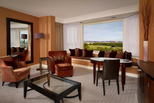 Suite Residencial Panorámica de 1 dormitorio - 1 cama extragrande del hotel The Park Tower Knightsbridge, A Luxury Collection