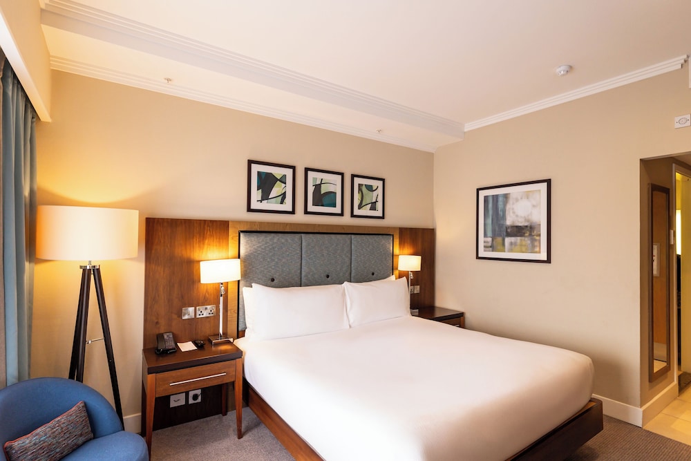 Habitación Deluxe, 1 cama de matrimonio del hotel Doubletree By Hilton London Victoria. Foto 2