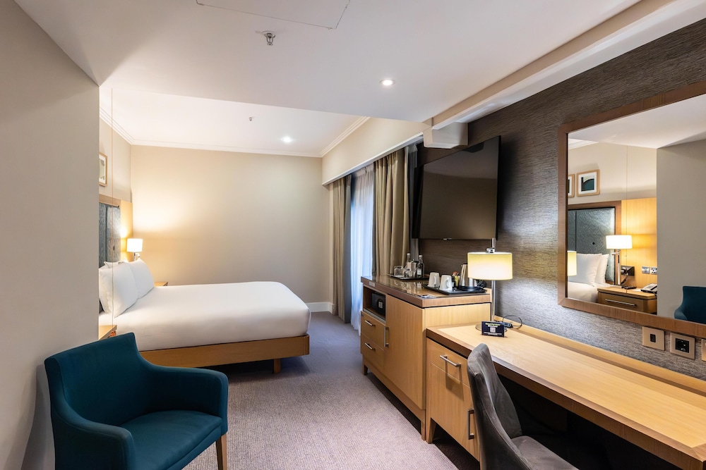 Habitación, 1 cama de matrimonio, accesible para personas con discapacidad del hotel Doubletree By Hilton London Victoria. Foto 3