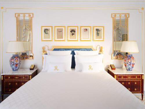 Habitación Deluxe del hotel The Ritz London. Foto 8