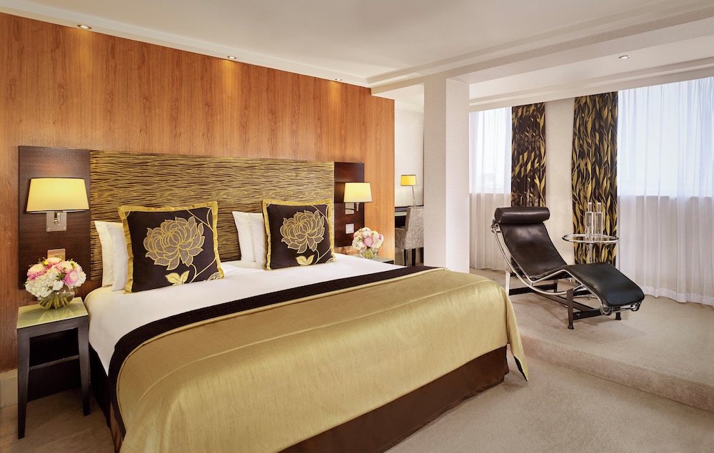 Ático ejecutivo, 1 cama de matrimonio grande con sofá cama (Penthouse King Suite) del hotel THE CAVENDISH. Foto 5