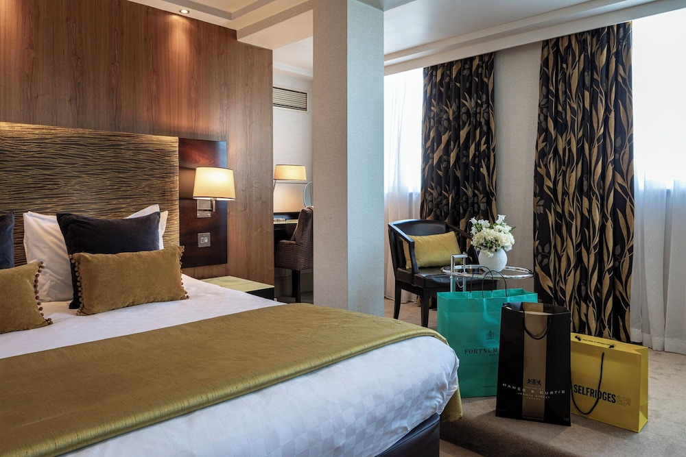 Ático ejecutivo, 1 cama de matrimonio grande con sofá cama (Penthouse King Suite) del hotel THE CAVENDISH. Foto 9