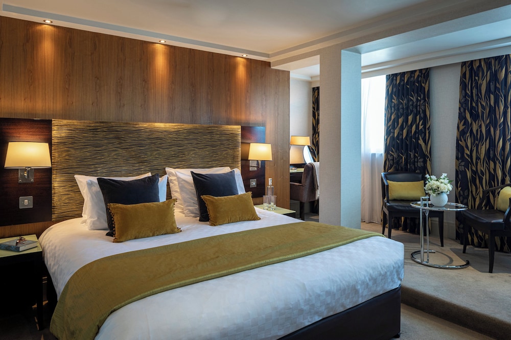 Ático ejecutivo, 1 cama de matrimonio grande con sofá cama (Penthouse King Suite) del hotel THE CAVENDISH. Foto 10