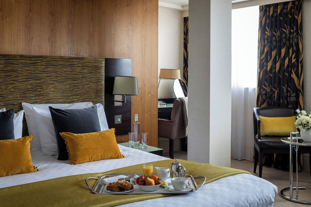 Ático ejecutivo, 1 cama de matrimonio grande con sofá cama (Penthouse King Suite) del hotel THE CAVENDISH. Foto 11