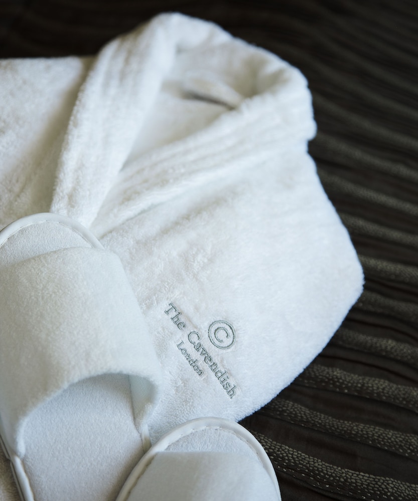 Ático ejecutivo, 1 cama de matrimonio grande con sofá cama (Penthouse King Suite) del hotel THE CAVENDISH. Foto 20