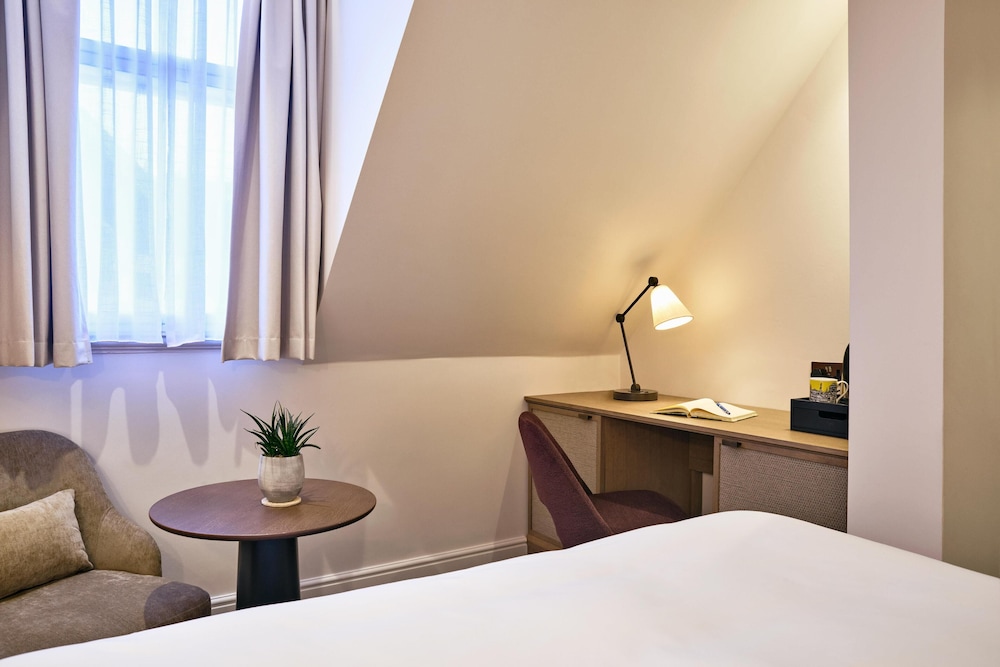 Habitación estándar con 2 camas individuales del hotel Radisson Blu , London Tottenham Court Road (formely Kenilworth). Foto 2