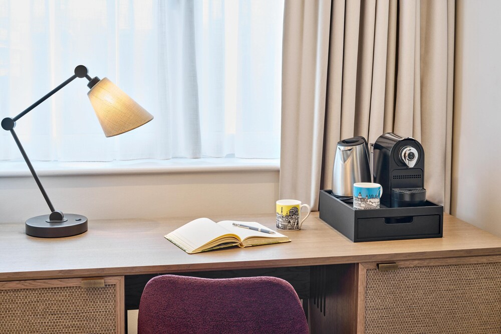 Habitación Deluxe del hotel Radisson Blu , London Tottenham Court Road (formely Kenilworth). Foto 3