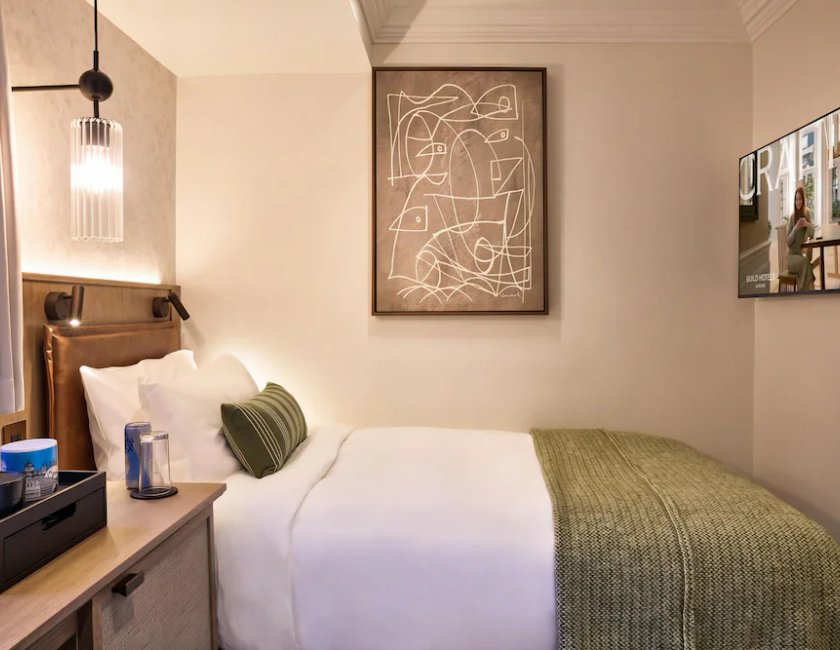 Habitación Individual Superior del hotel Guild Bloomsbury. Foto 1