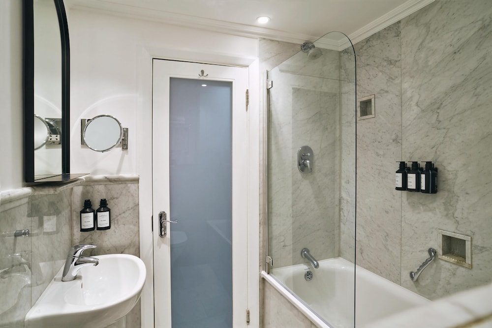 Habitación Premium (Family, Newly refurbished) del hotel Radisson Blu , London Tottenham Court Road (formely Kenilworth). Foto 10