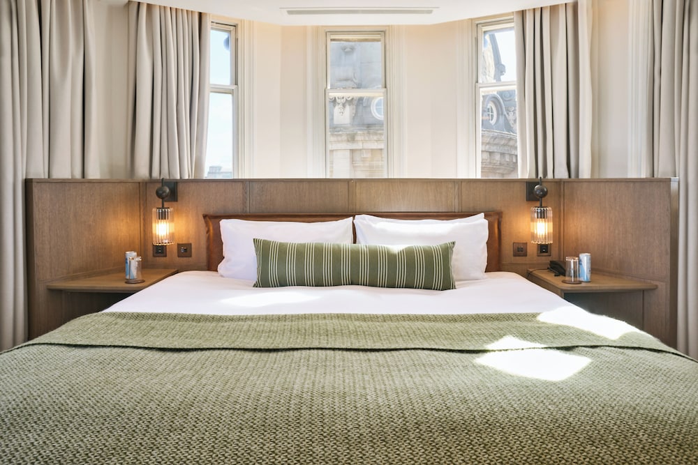 Suite junior (Newly refurbished) del hotel Radisson Blu , London Tottenham Court Road (formely Kenilworth). Foto 1
