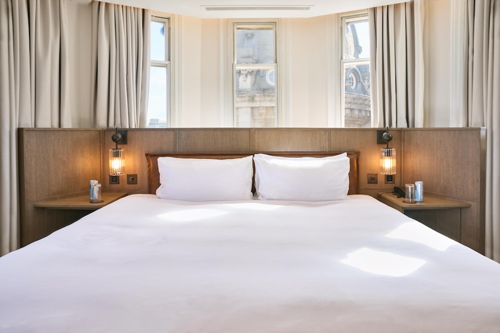 Suite junior (Newly refurbished) del hotel Radisson Blu , London Tottenham Court Road (formely Kenilworth). Foto 5