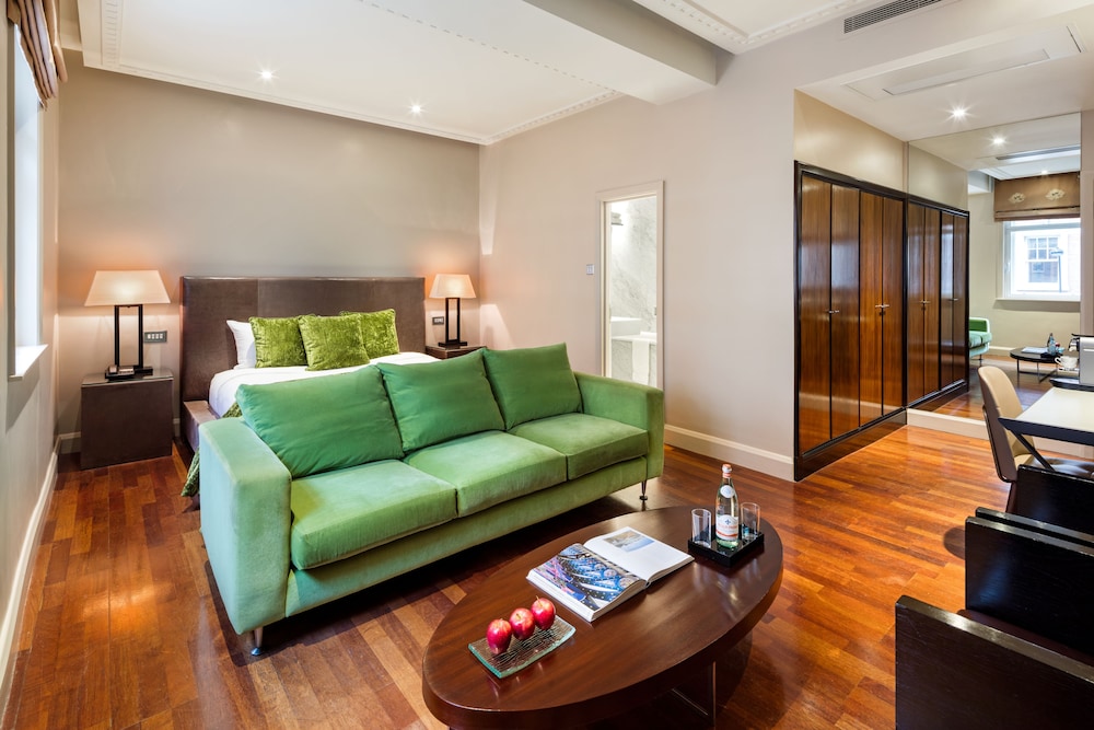 Suite junior del hotel Radisson Blu , London Tottenham Court Road (formely Kenilworth). Foto 1
