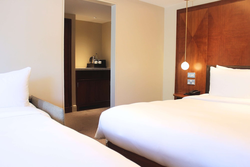 Habitación familiar del hotel Radisson Blu , London Tottenham Court Road (formely Kenilworth). Foto 5