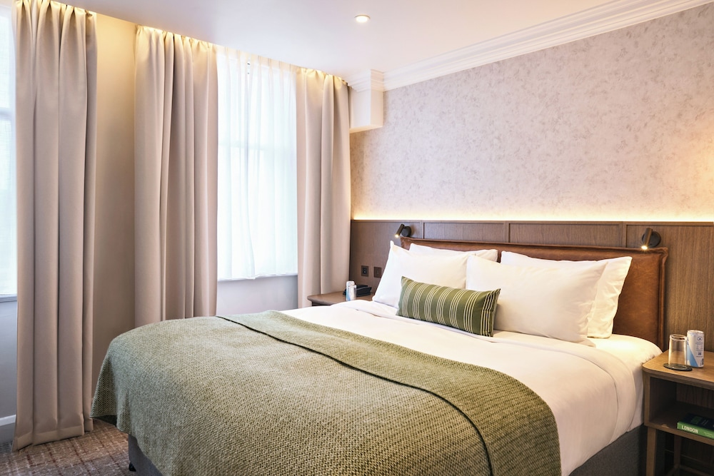 Habitación doble superior (Newly refurbished) del hotel Radisson Blu , London Tottenham Court Road (formely Kenilworth). Foto 2