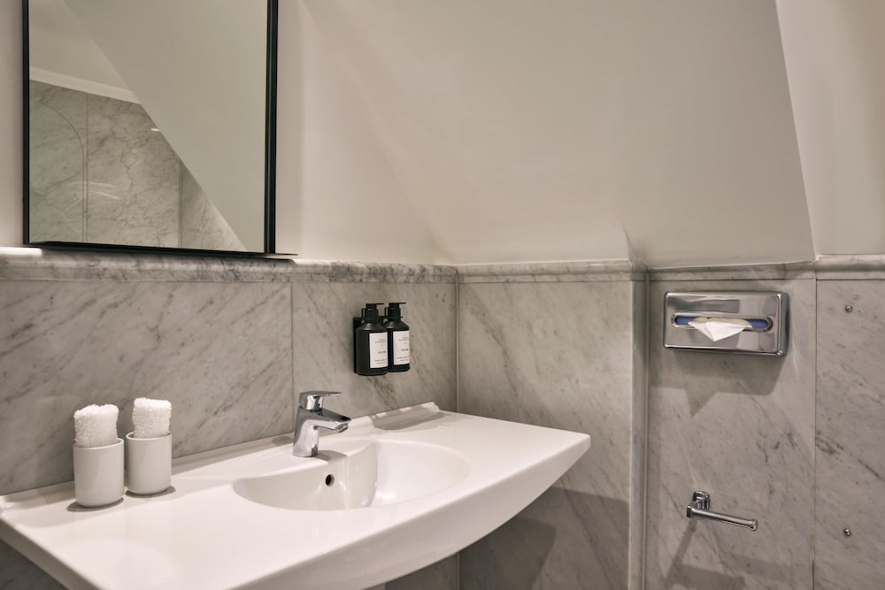 Habitación Deluxe (King, Newly refurbished) del hotel Radisson Blu , London Tottenham Court Road (formely Kenilworth). Foto 7