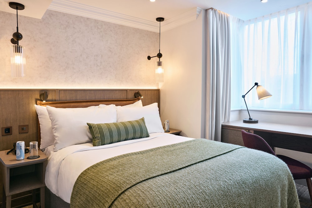 Habitación doble (Cosy, Newly refurbished) del hotel Radisson Blu , London Tottenham Court Road (formely Kenilworth). Foto 1